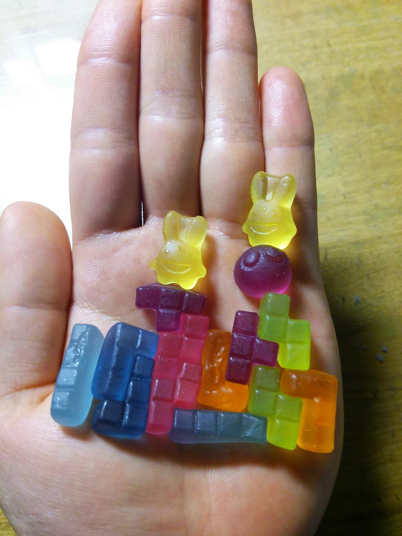 Illustration for article titled Tetris Reborn as a Chewy Japanese Gummy Snack